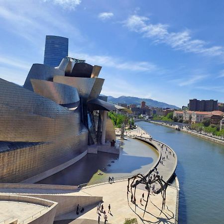 Apartamento en el centro con garaje directo. Bilbao Exterior foto