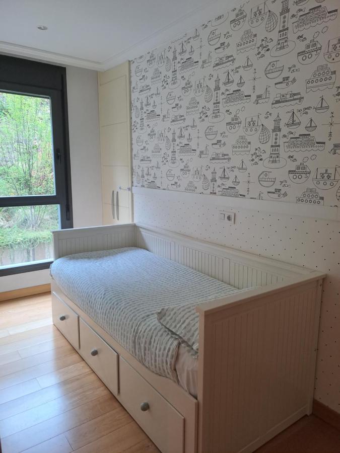Apartamento en el centro con garaje directo. Bilbao Exterior foto